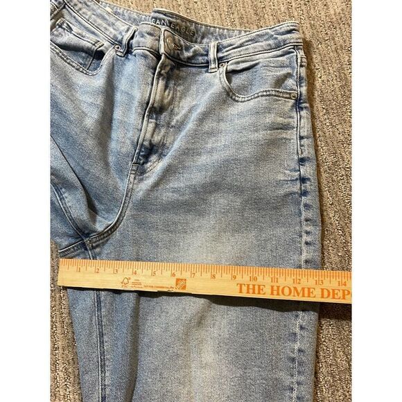American Eagle mom straight jean womens sz 14S hi waist light wash stretch denim - Picture 4 of 11
